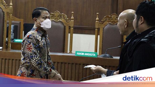 Eks Ketua PN Surabaya Terima SGD 43 Ribu di Kasus Bebaskan Ronald Tannur