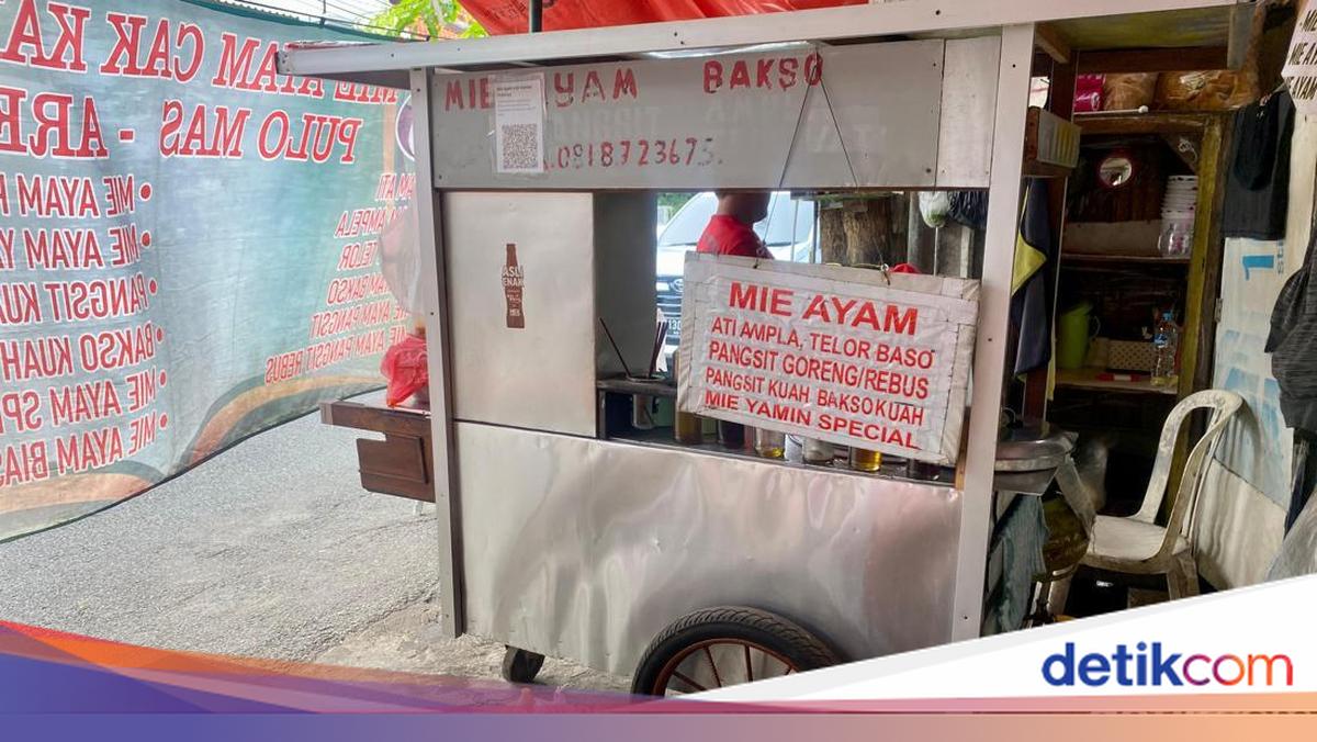 Catat! 5 Kuliner Warung Tenda di Jakarta yang Bertahan Lebih dari 40 Tahun