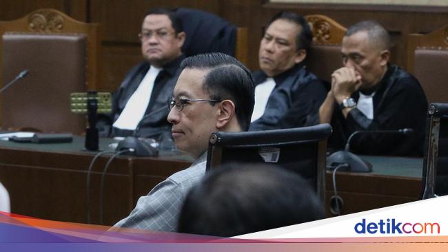 Tom Lembong Klaim Ditarget Jadi Tersangka: Tak Ada Aliran ke Saya