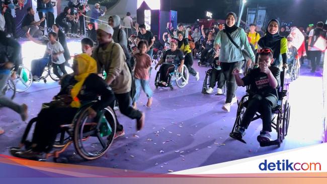 Beri Ruang Kesetaraan, Adhyaksa Night Run Libatkan 50 Peserta Disabilitas