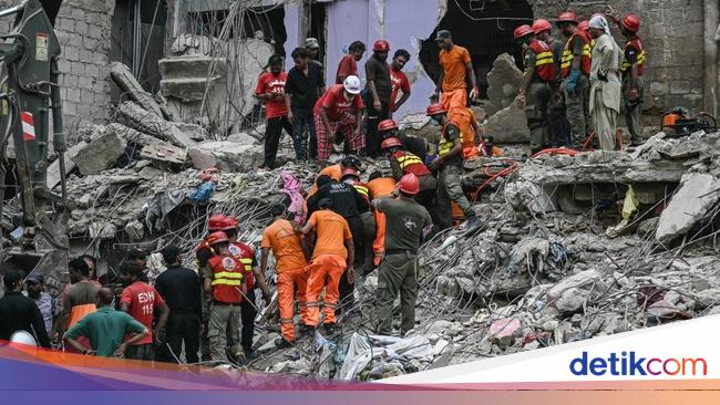 Gedung Apartemen Ambruk di Pakistan, 16 Orang Tewas-13 Terluka