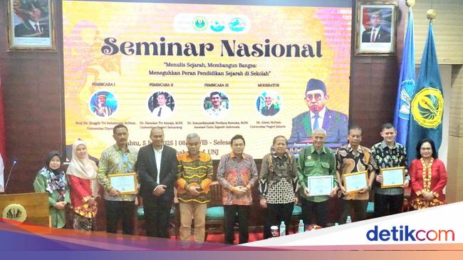 Fadli Zon Ingin Penulisan Buku Sejarah Temukan Kembali Jati Diri Bangsa