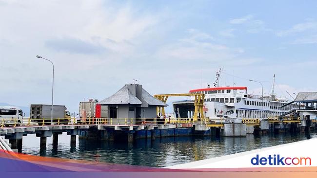 Pelabuhan Ketapang Tetap Beroperasi Normal Meski Operasi SAR