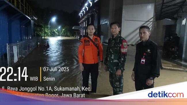 RS di Jonggol Bogor Terendam Banjir, Alat Medis dan Layanan Pasien Dipindah