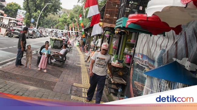 Cerita Panjang Pasar Barito, dari Kios Kaki Lima Hingga Mau Direlokasi