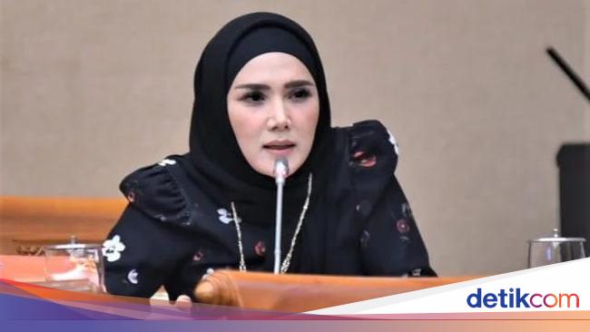 Mulan Jameela Bangun Jalan di 3 Desa di Kabupaten Garut