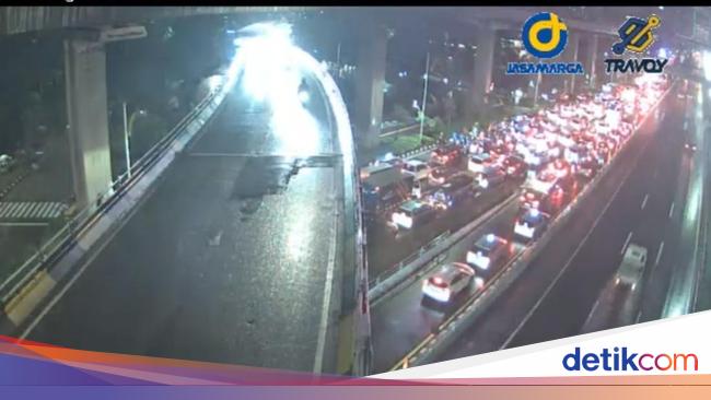 Hati-hati, Ada Genangan di Tol Dalkot dan Jakarta-Tangerang Malam Ini