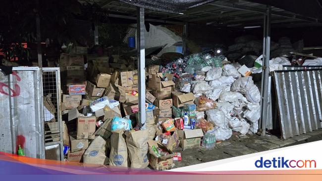 Kronologi Terungkapnya 2 Pria di Tangsel Jual Pangan-Kosmetik Kedaluwarsa