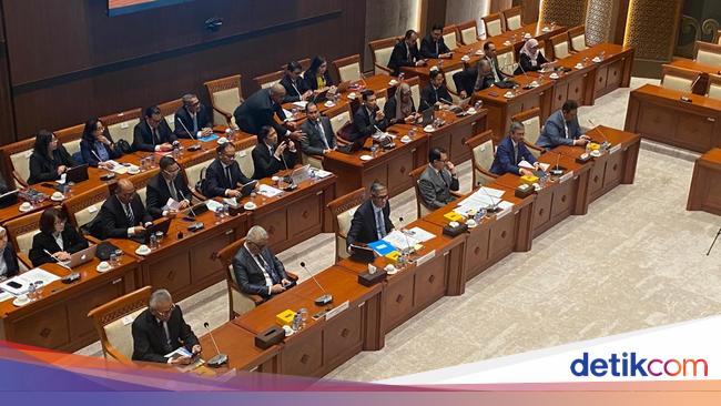 Menlu Sugiono Absen Rapat di DPR terkait Anggaran, Sampaikan Permintaan Maaf