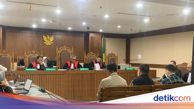 Hakim: Eks Jaksa Kejari Jakbar Bikin Korban Investasi Bodong Rugi Rp 17,8 M