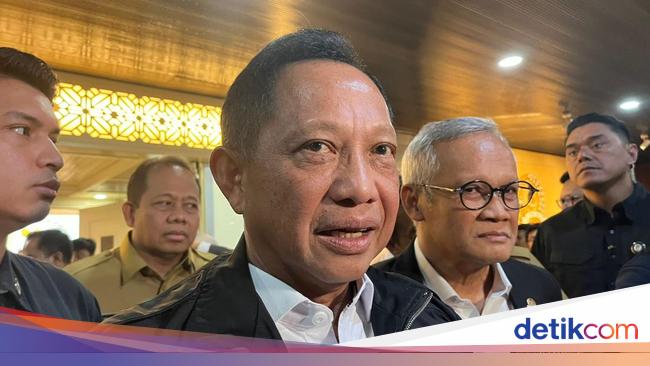 Mendagri Bicara Aturan di UUD 1945 Buka Peluang Pilkada Dipilih DPRD
