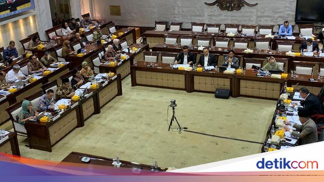 Minta Tambah Rp 2 T, Bos Bappenas Sebut Anggaran Cuma Cukup buat Gaji-Tunjangan