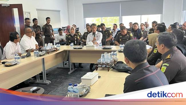 Kejagung Verifikasi Aset Kilang Minyak Milik Anak Riza Chalid