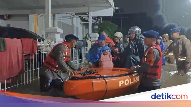 Sebagian Banjir di Jakarta Mulai Surut, Tim SAR Polda Metro Tetap Siaga
