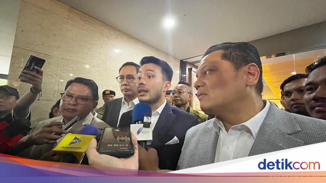 Kubu Jokowi soal Analisis Ijazah: Percaya Puslabfor atau Lab Roy Suryo?