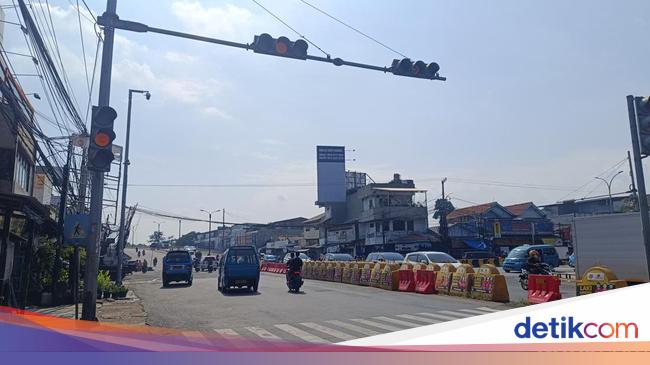 Lampu Lalin di Simpang Flyover Cibinong, Pengendara Khawatirkan Posisi Turunan