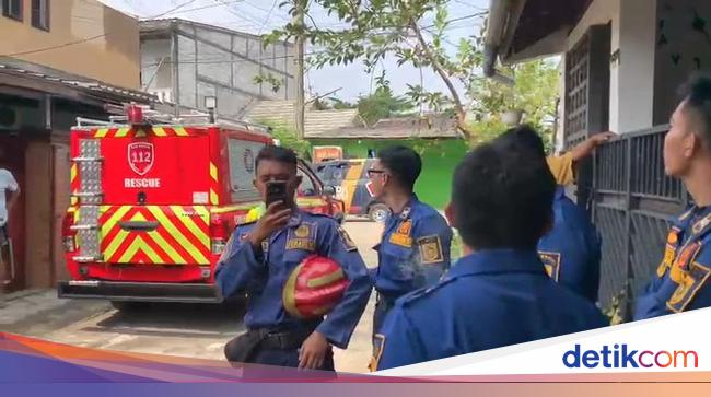 Damkar Sesalkan Prank Evakuasi Ular Ternyata Tagih Utang: Jangan Bercanda