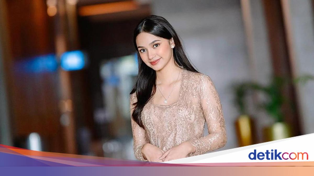 Briana Banks uchta azosi bilan foto galereyasi