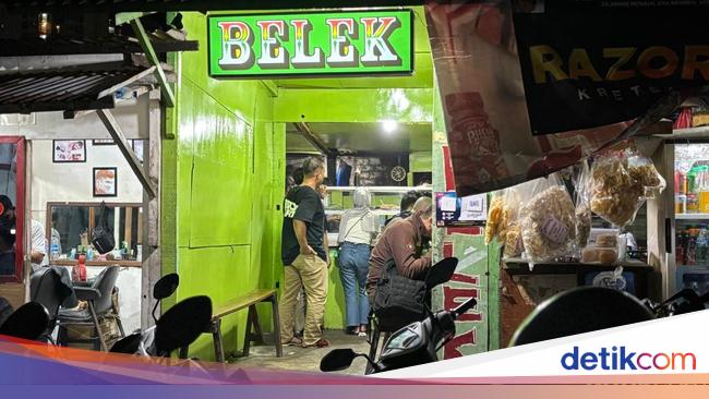 Buka 24 Jam! Warung Ini Punya Nasi Telur Dadar Brutal Rp 14 Ribu