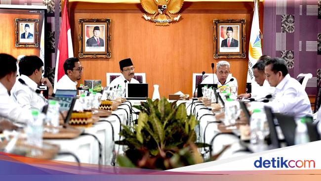 Ingatkan soal Pengadaan Barang-Jasa Sekolah Rakyat, Mensos: Jangan Main-main