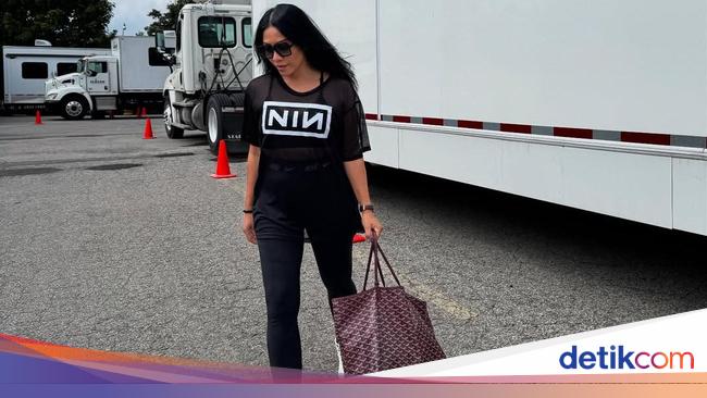 Anggun C Sasmi Gak Mau Ribet soal Perawatan Wajah