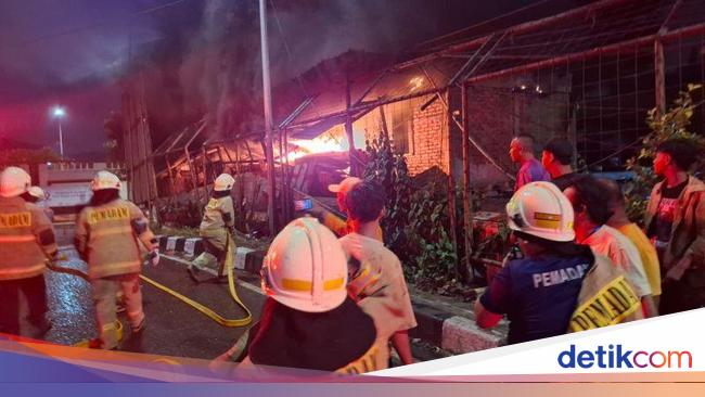 Rumah di Cilincing Terbakar, 4 Orang Penghuni Termasuk Balita Terluka
