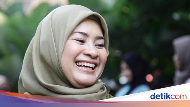 Ikke Nurjanah Izin Suami sebelum Dampingi Aldi Bragi di Pernikahan Anak