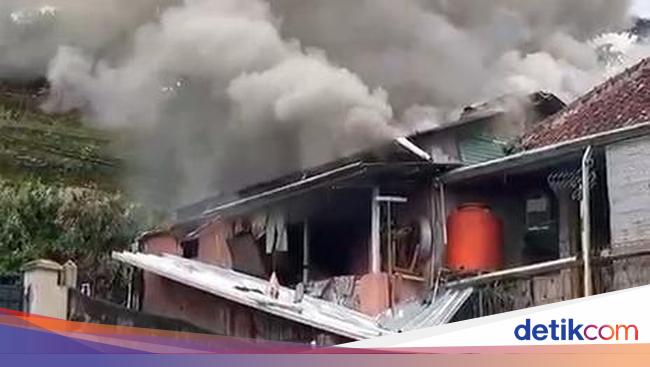 Warung di Puncak Bogor Kebakaran gegara Selang Gas Bocor, 2 Orang Luka