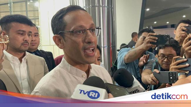Nadiem Makarim Selesai Diperiksa Kejagung: Izinkan Saya Kembali ke Keluarga