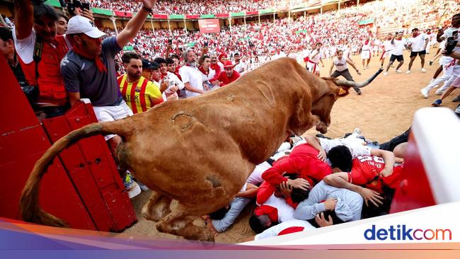 Tradisi Ekstrem San Fermin di Spanyol Bikin Turis Deg-degan