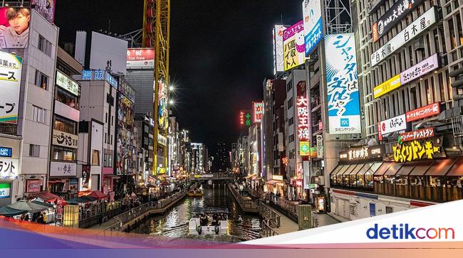 Warna-warni Kehidupan Malam di Dotonbori