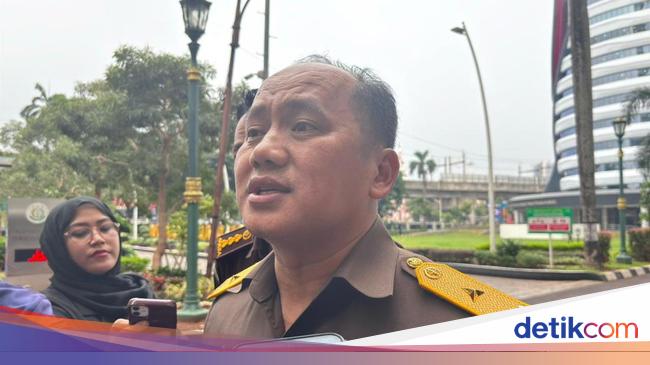 Kejagung Periksa Riza Chalid di Kasus Tata Kelola Minyak Mentah Pekan Depan