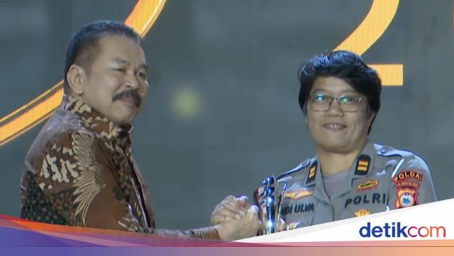 Iptu Ulva Baso, Peraih Hoegeng Awards 2025 di Balik Gagasan Meja Tanpa Laci