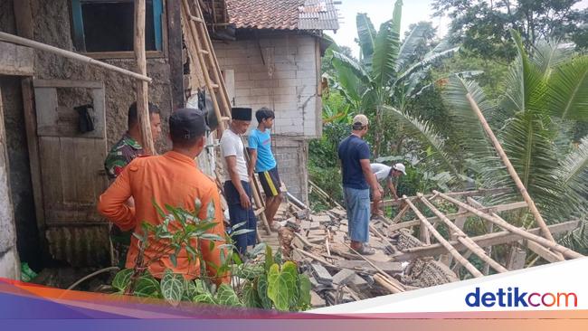 Tebing di Puncak Bogor Longsor, 1 Rumah Warga Rusak