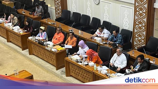 Rapat di DPR, PRT Desak RUU PPRT Disahkan: Kami Dilecehkan-Dieksploitasi