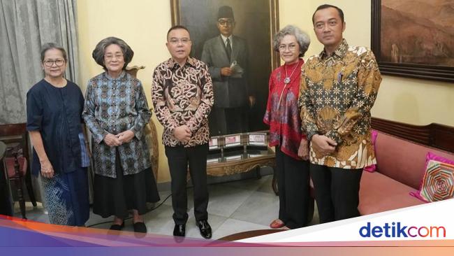 Momen Dasco dan Prasetyo Sambangi Rumah Bung Hatta, Diskusi Koperasi