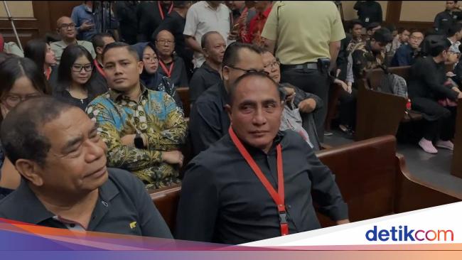 Eks Gubsu Edy Rahmayadi Hadiri Sidang Duplik Hasto Kristiyanto