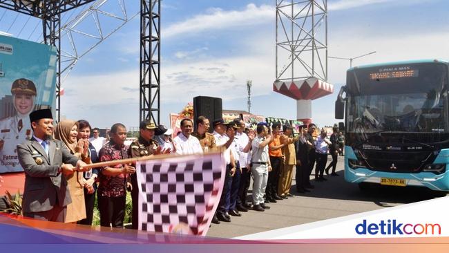 Gubernur Luncurkan 27 Bus Trans Sulsel Gratis, Layani Rute Mamminasata