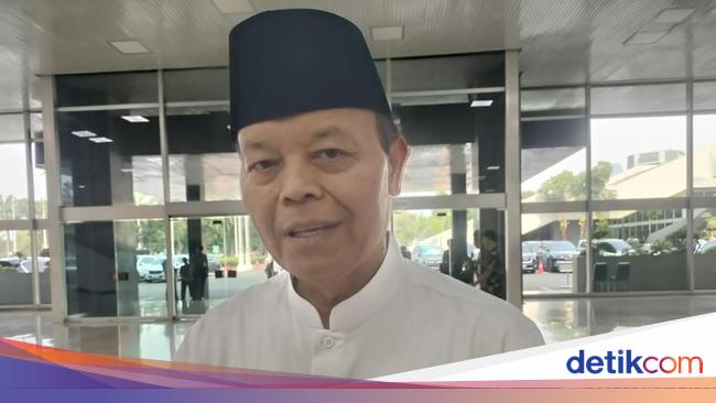 Respons Putusan MK, HNW Saran Ada Rambu-rambu Syarat Pendidikan Capres