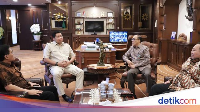 Jalankan Perintah Prabowo, Menteri PKP Bangun Rumah Hakim