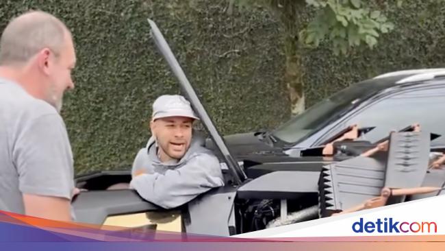 Wujud Mobil Neymar Seharga Rp 24 M yang Tak Boleh Dibawa ke Jalan Raya