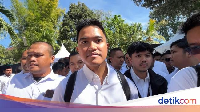 Kongres PSI di Solo: Kaesang Minta Restu Jokowi, Bro Ron Pede Menang