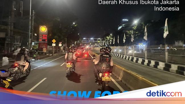Polisi Tangkap 12 Remaja Tawuran di Cakung Jaktim