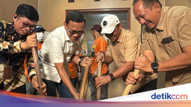 Menteri Karding Puji Kreativitas Usaha Purna Migran Asal Karanganyar