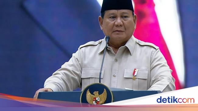 Prabowo Sebut Koruptor yang Bayar Demo Indonesia Gelap