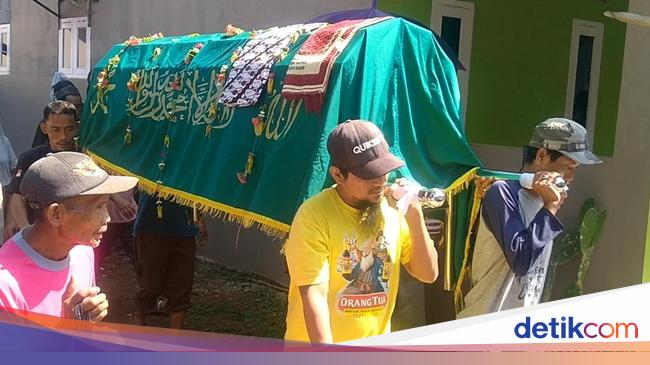 Kondisi Bocah Pekalongan Digigit Ular Weling Terus Menurun Sebelum Meninggal