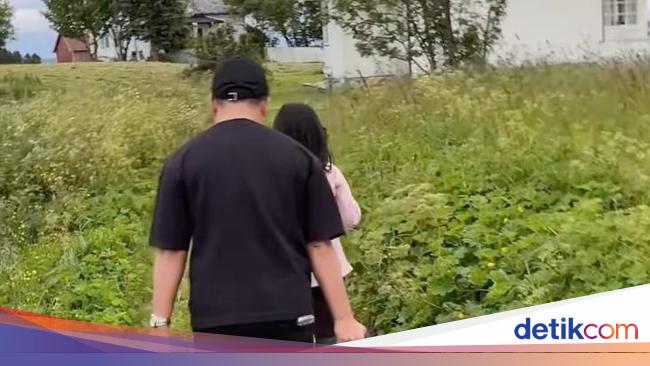 Perjuangan Alice Norin Mudik ke Norwegia Bikin Suami Seret Koper di Padang Rumput