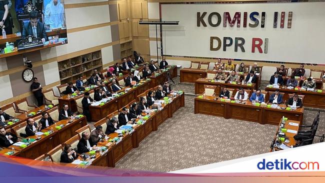 Maqdir Ismail Usul Batasan Pemblokiran Aset: Perusahaan Tak Bisa Bayar Gaji