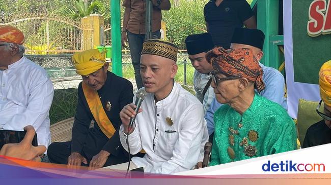 Diduga Hina Pendiri Alkhairaat Berujung Gus Fuad Plered Disanksi Adat di Palu