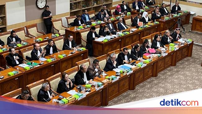 Hotman Paris Usul Tambah Hak Pengacara dalam RKUHAP, Bawa-bawa Nama Jokowi